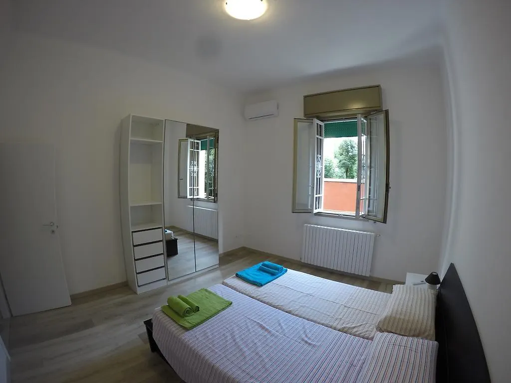 Cornerapartment III Bologna Apartment